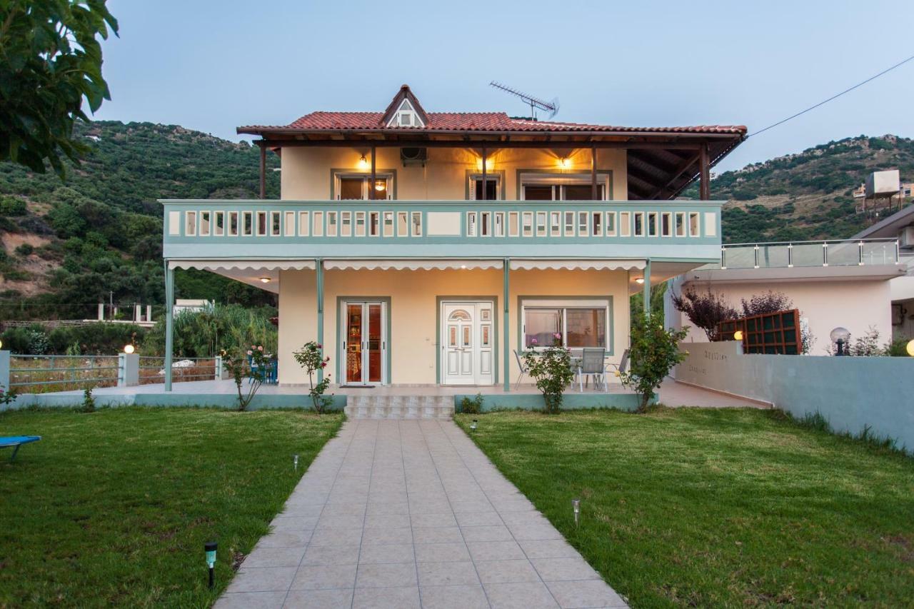 House Just On The Beach -Included 2 Canoe, 2 Bicycles Ravdhoukha Exterior photo
